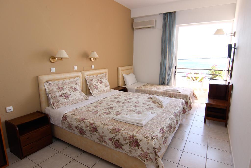 Creta Mare Hotel Plakias Bagian luar foto