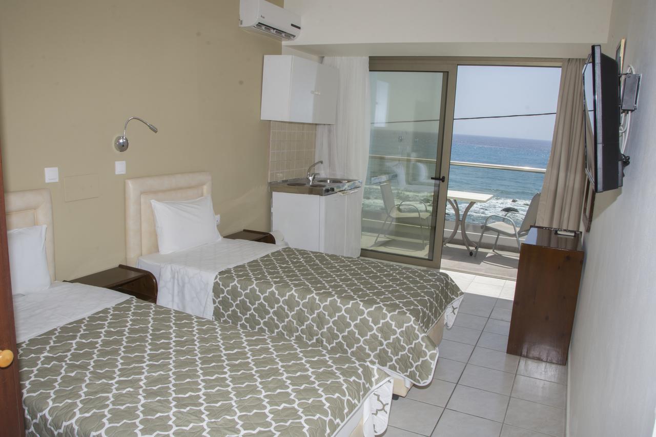 Creta Mare Hotel Plakias Bagian luar foto