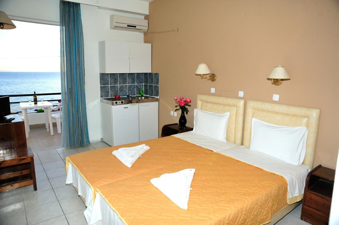 Creta Mare Hotel Plakias Bagian luar foto