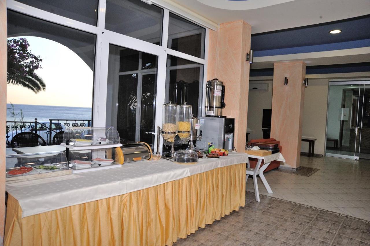 Creta Mare Hotel Plakias Bagian luar foto